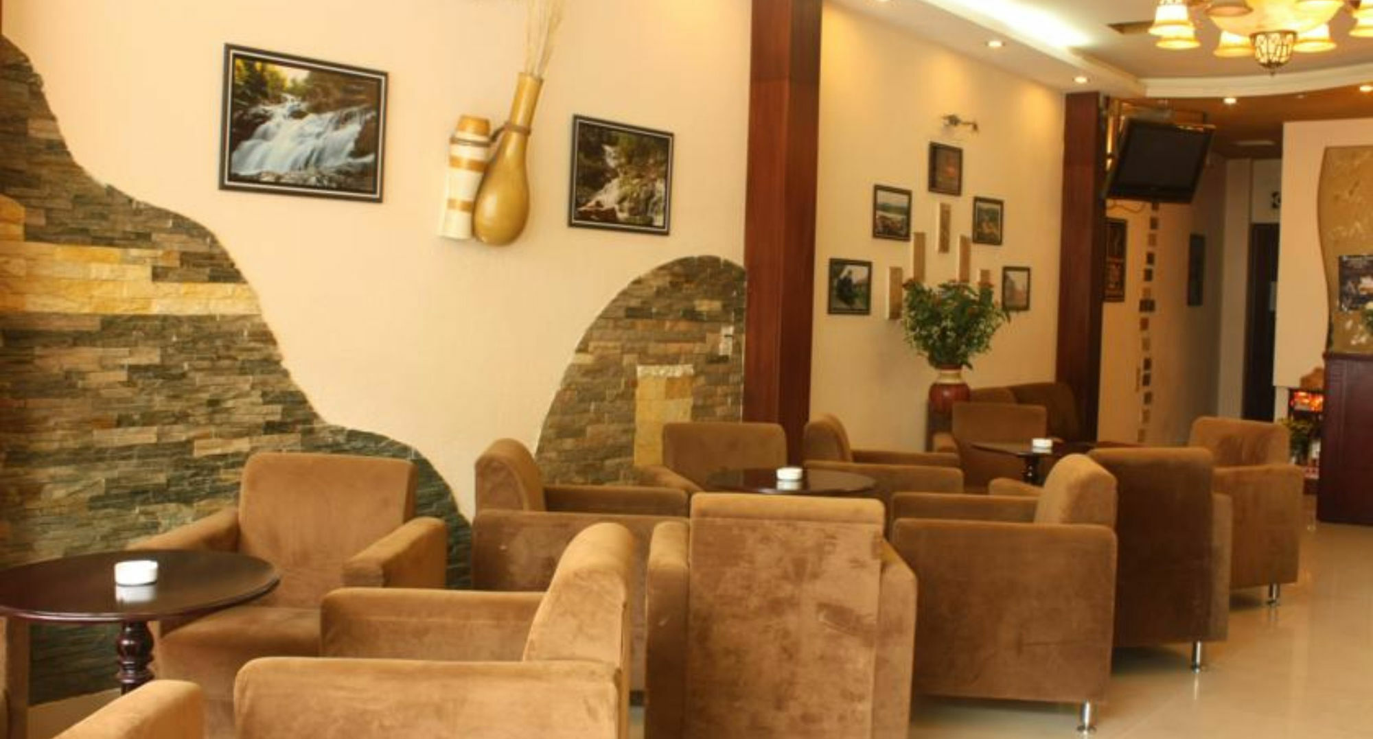 Dalat Green City Hotel Екстер'єр фото